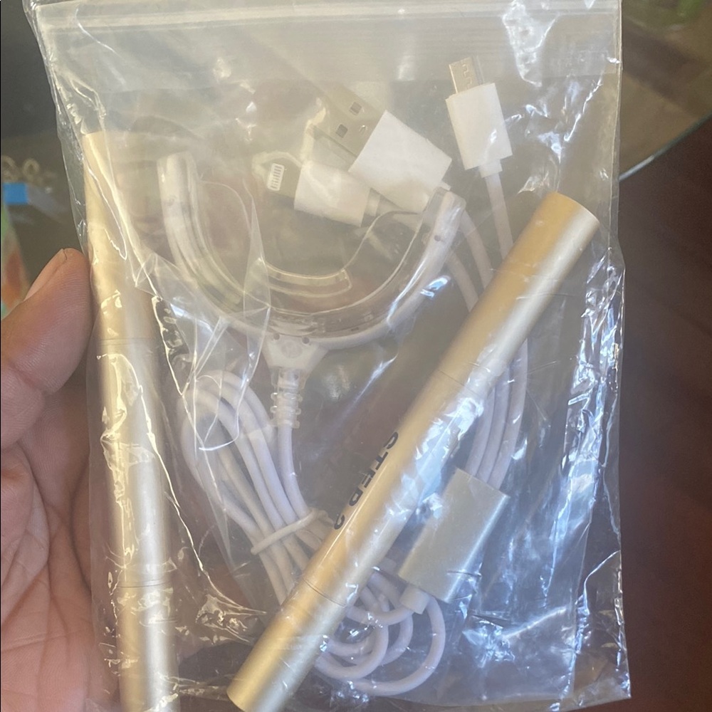 Gold Teeth Whitening Kit with LED Light